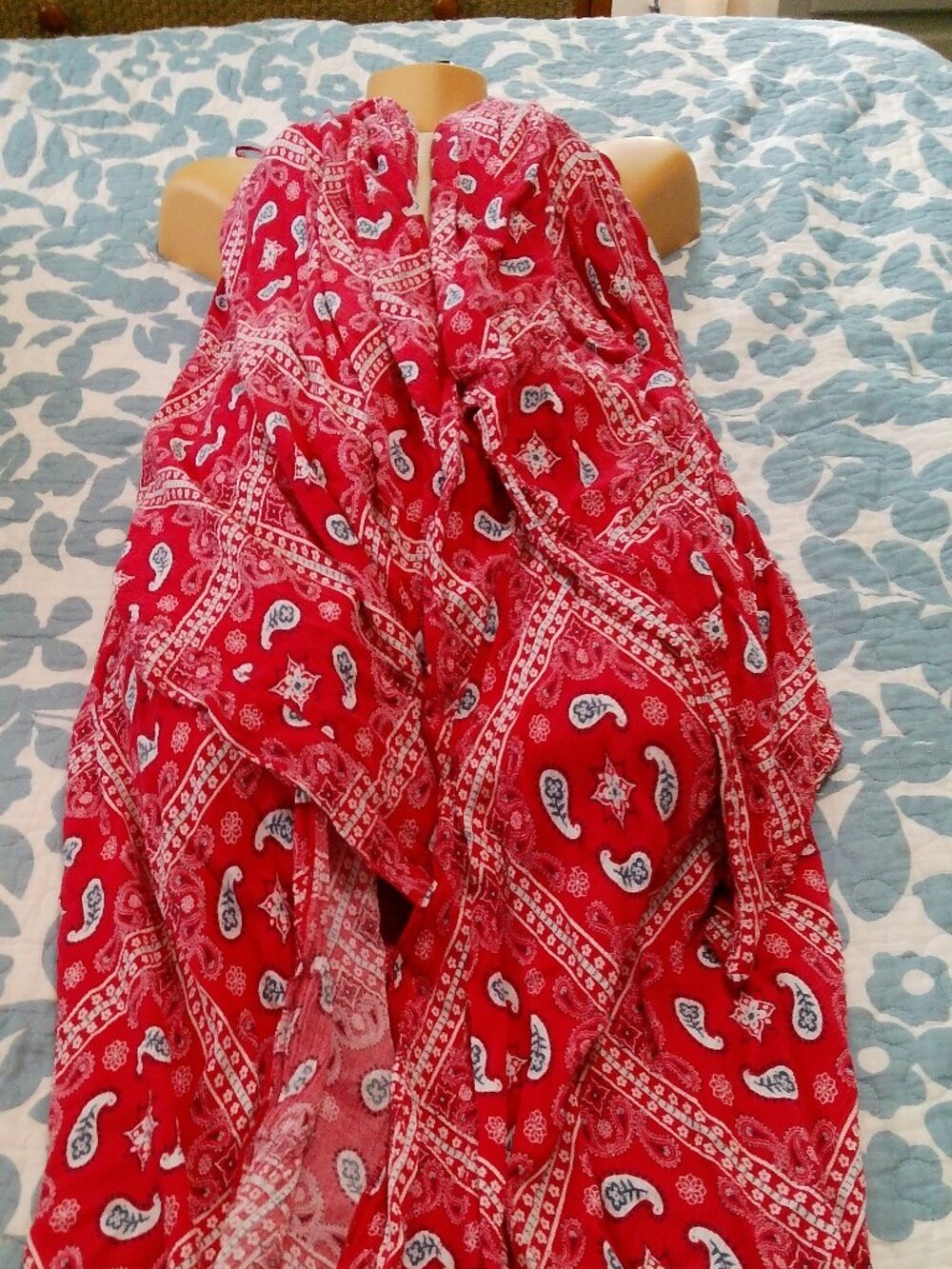DAYTRIP KIMONO SIZE MED GOOD CONDITION LOOKS GREAT